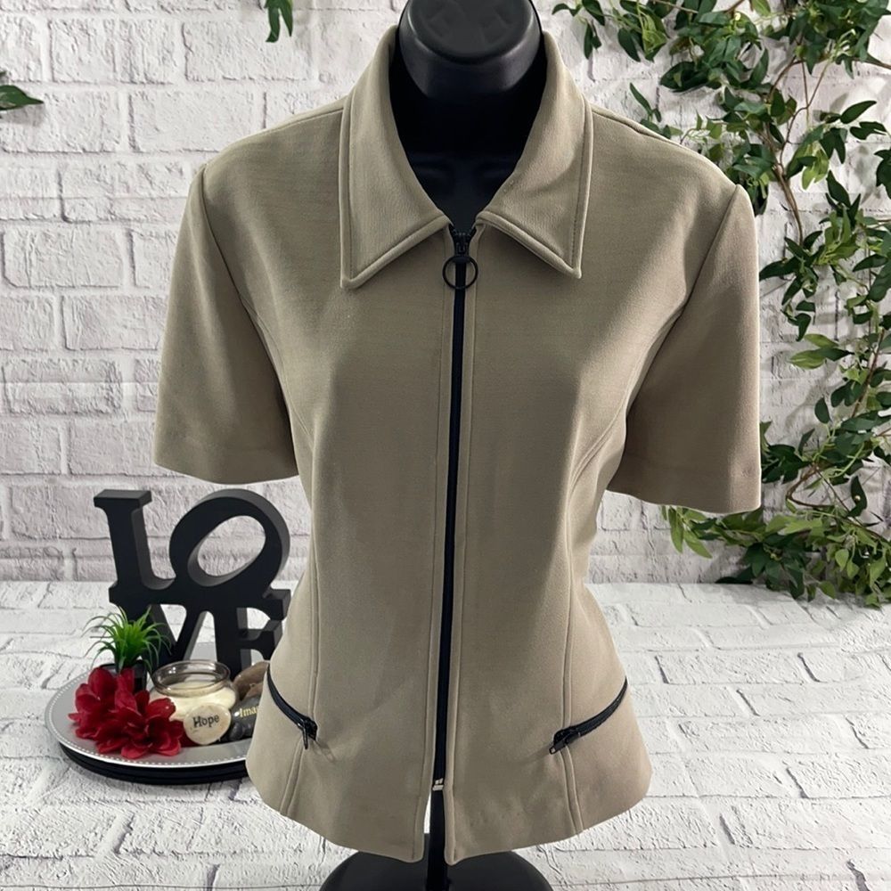 Women’s Positive Attitude Tan Short Sleeve Pockets Zip Up Jacket (4) AM15